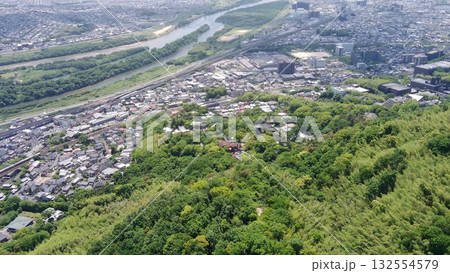 京都と大阪の境界 山城国「山﨑城」天下分け目の天王山の空撮 京都と大阪の境界 山城国「山﨑城」天下分け目の天王山の空撮 132554579