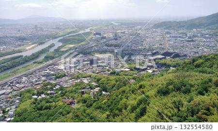 京都と大阪の境界 山城国「山﨑城」天下分け目の天王山の空撮 京都と大阪の境界 山城国「山﨑城」天下分け目の天王山の空撮 132554580