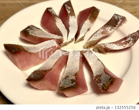 ぶり　刺身 132555258
