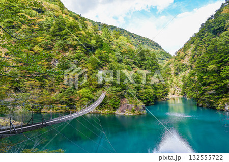 静岡県寸又峡の夢のつり橋 静岡県寸又峡の夢のつり橋 132555722