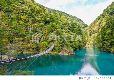 静岡県寸又峡の夢のつり橋 静岡県寸又峡の夢のつり橋 132555724