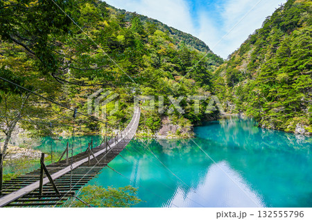 静岡県寸又峡の夢のつり橋 静岡県寸又峡の夢のつり橋 132555796