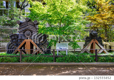 東京都上野 寛永寺(かんえいじ) 根本中堂の鬼瓦 徳川家の菩提寺 東京都上野 寛永寺(かんえいじ) 根本中堂の鬼瓦 徳川家の菩提寺 132555852