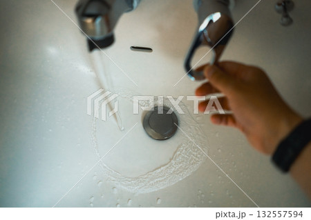 壁付シングルレバー混合水栓 壁付シングルレバー混合水栓 132557594