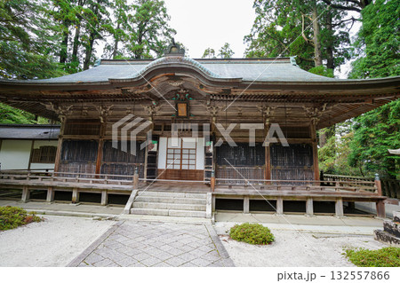 比叡山延暦寺の境内の風景 比叡山延暦寺の境内の風景 132557866