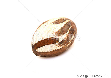 イラガの繭 132557898