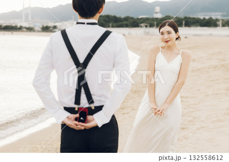 海辺のウェディングフォト 132558612