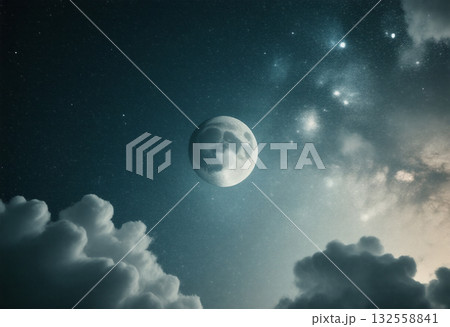 夜空に浮かぶ月と雲 夜空に浮かぶ月と雲 132558841