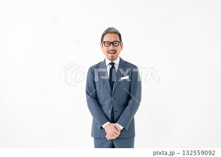 男性　ビジネス 132559092