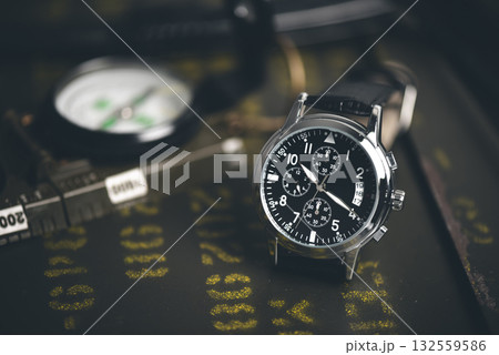 military style men wristwatch 132559586