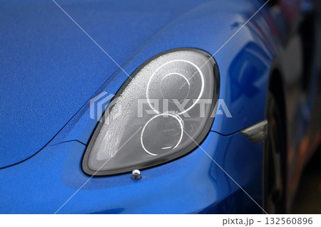 ドイツ製のスポーツカー 132560896