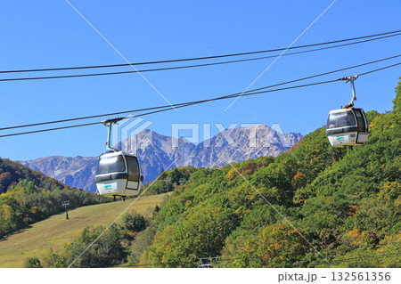 秋の栂池高原スキー場 132561356