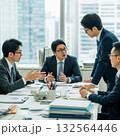 会議中のビジネスマン5 132564446