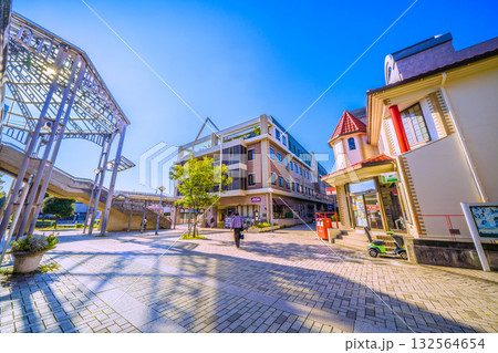 日本の横浜都市景観 横浜市営地下鉄 中川駅(東京都市大横浜キャンパス前)などを望む 日本の横浜都市景観 横浜市営地下鉄 中川駅(東京都市大横浜キャンパス前)などを望む 132564654