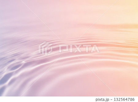 パステルサンセットの水面に波紋が広がるテクスチャ 132564786