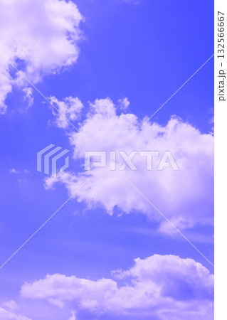 雲のある青空(壁紙素材) 132566667