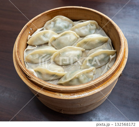 だんご 餃子 団子 132568172