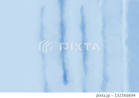 イラスト素材：かすれた水色のスライド（横） 132568694