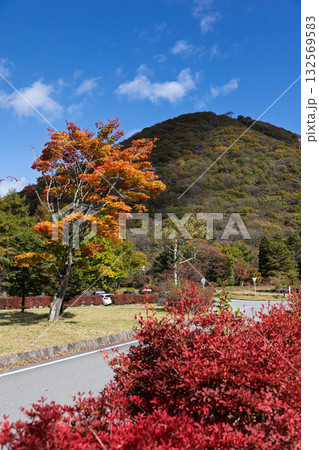 秋晴れの榛名山 群馬県 秋晴れの榛名山 群馬県 132569583