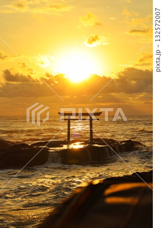 大洗磯前神社 神磯の鳥居 132572007