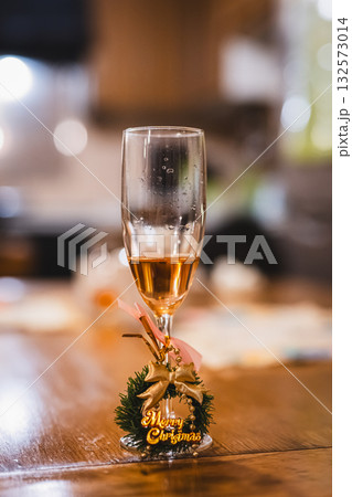 美味しそうなお酒 132573014