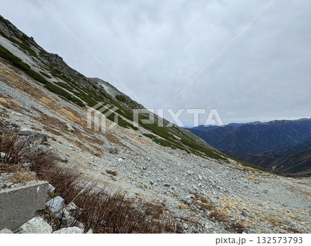 立山登山(10月下旬) ※富山県 立山町 立山登山(10月下旬) ※富山県 立山町 132573793