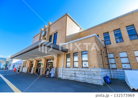 北海道　小樽市　小樽駅の駅舎 132573969