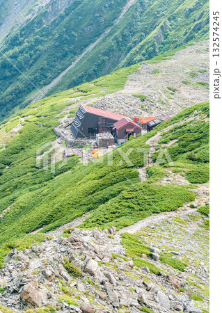 北岳山荘　南アルプスの北岳登山 132574245