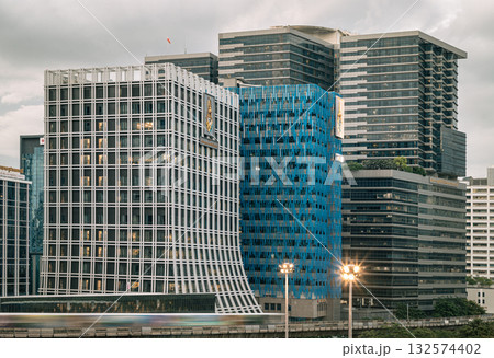 the building complex is Dusit Central Park in Bangkok. It is a large mixed-use development. 132574402