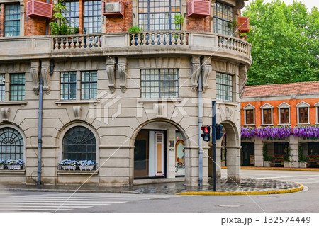 上海・武康大楼（旧フランス租界） 132574449