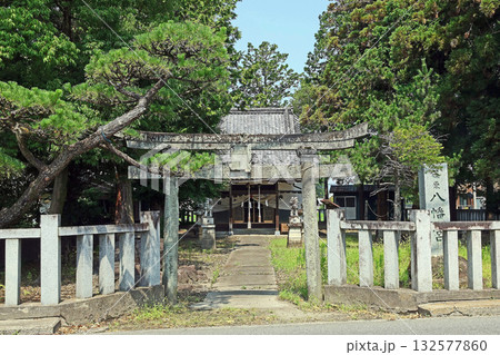 篠原八幡神社（甲斐） 132577860