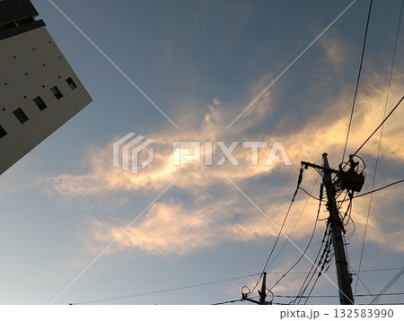 夕空にとけていく、今日の想い 夕空にとけていく、今日の想い 132583990