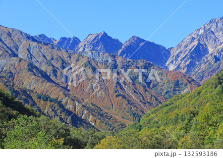 秋の北アルプス不帰ノ嶮 秋の北アルプス不帰ノ嶮 132593186