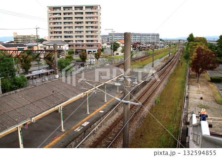 福岡県みやま市 瀬高駅のホームと線路の風景 福岡県みやま市 瀬高駅のホームと線路の風景 132594855