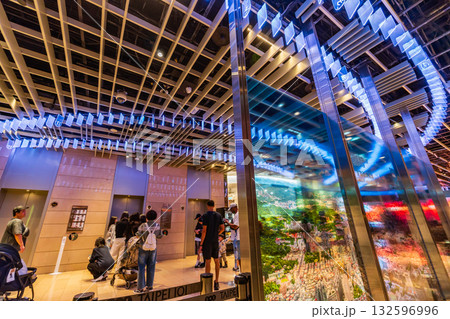 台湾　台北市　台北101 132596996