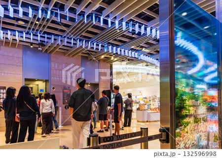 台湾　台北市　台北101 132596998