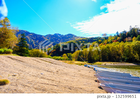 菅沼から日光白根山 菅沼から日光白根山 132599651