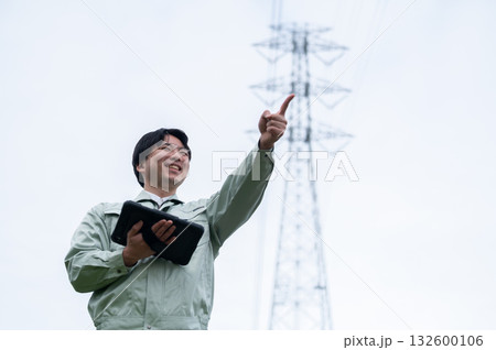 送電工事会社の若手 132600106