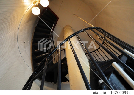 日御碕灯台内の螺旋階段 132600993