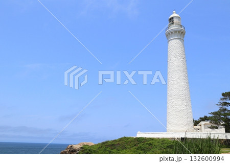 白い日御碕灯台 132600994