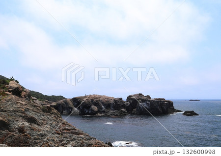 日御碕から望む海の風景 経島 日御碕から望む海の風景 経島 132600998