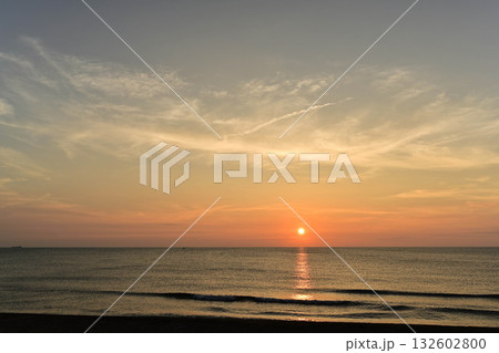 内灘海岸の夕焼け 内灘海岸の夕焼け 132602800