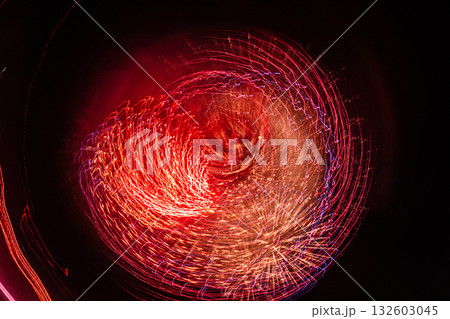 幻想的な花火 132603045