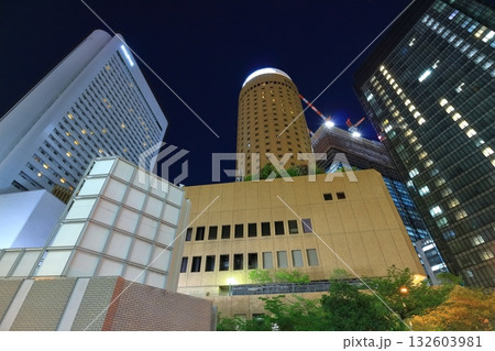 【大阪府】大阪 梅田の夜景 丸ビル 【大阪府】大阪 梅田の夜景 丸ビル 132603981
