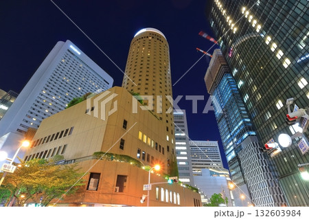 【大阪府】大阪 梅田の夜景 丸ビル 【大阪府】大阪 梅田の夜景 丸ビル 132603984