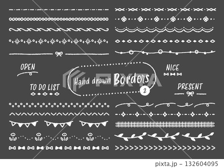 手描きの装飾罫線イラストセット（チョーク・黒板） 132604095