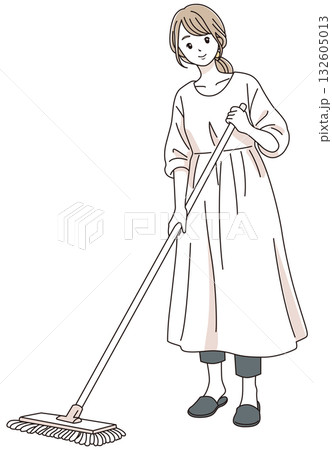 モップで掃除をする女性 132605013