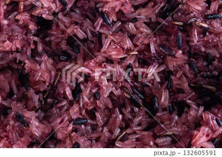 Black sticky rice texture background 132605591