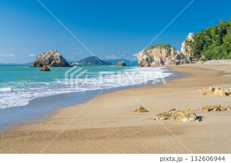 《愛知県》日出の石門の海岸線・伊良湖岬のビーチ 132606944