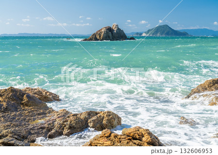 《愛知県》日出の石門の海岸線・伊良湖岬のビーチ 132606953